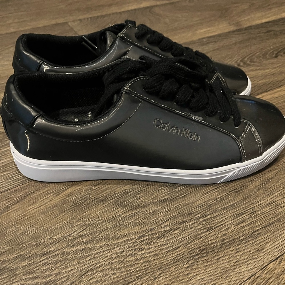 Women’s Calvin Klein sneaker